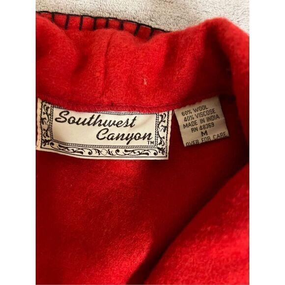 Women’s Red Western-Wool Open Front Vest MEDIUM - Picture 7 of 7